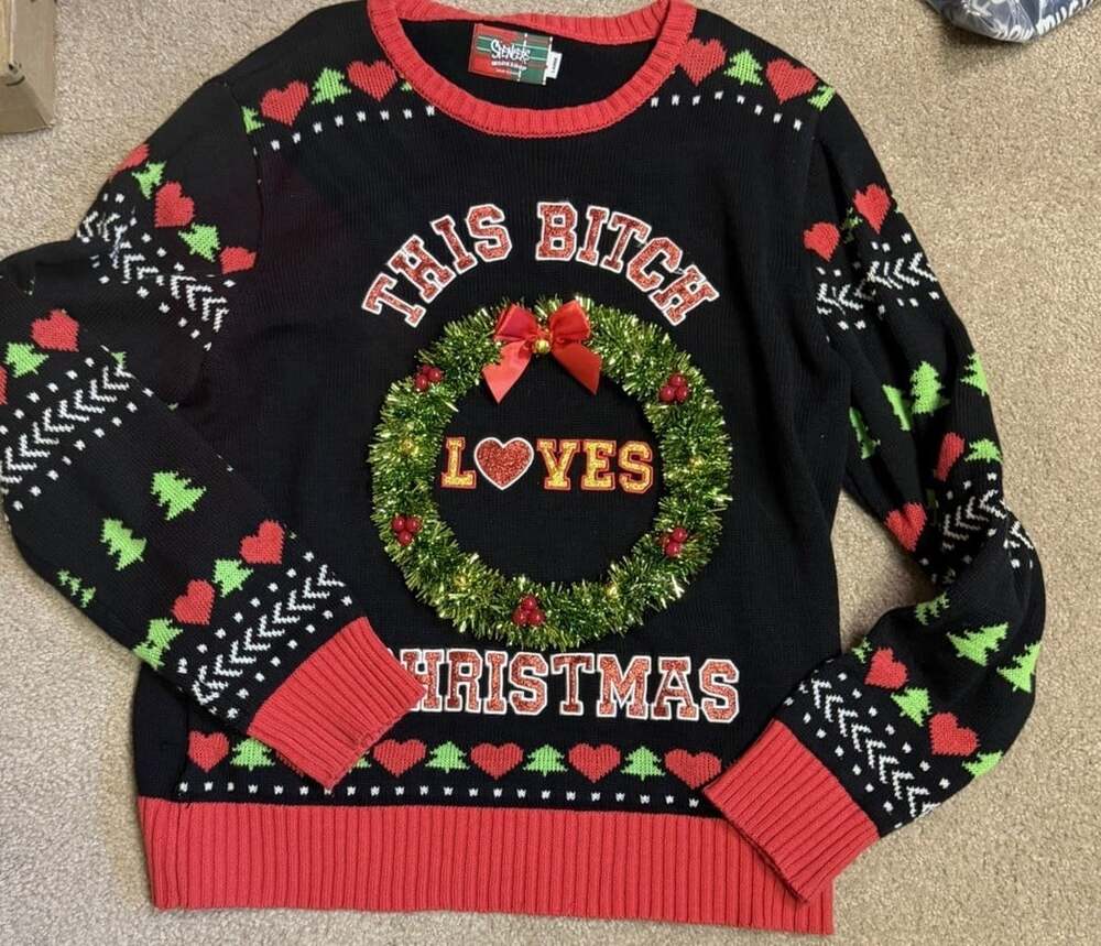 Ugly Christmas Sweater Spencer’s This Bi*!@ Loves Tinsel Wreath Women L